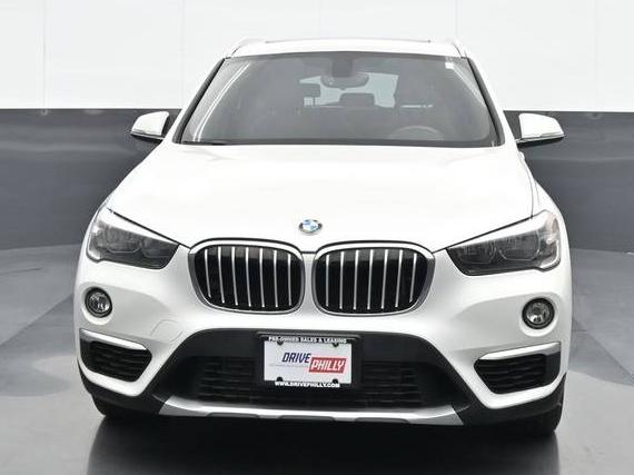 BMW X1 2018 WBXHT3C35J5F90823 image