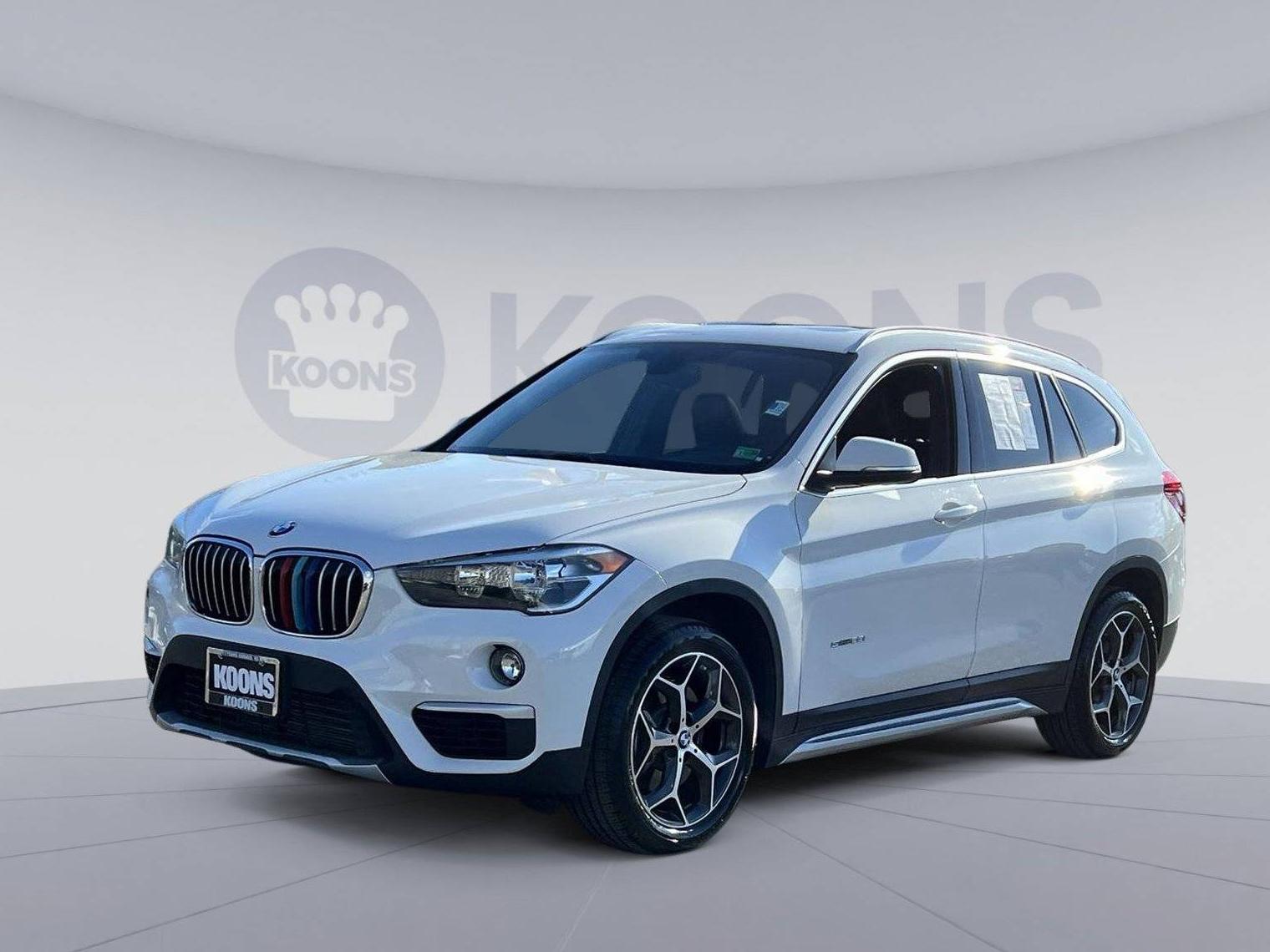 BMW X1 2018 WBXHU7C30J5H45721 image