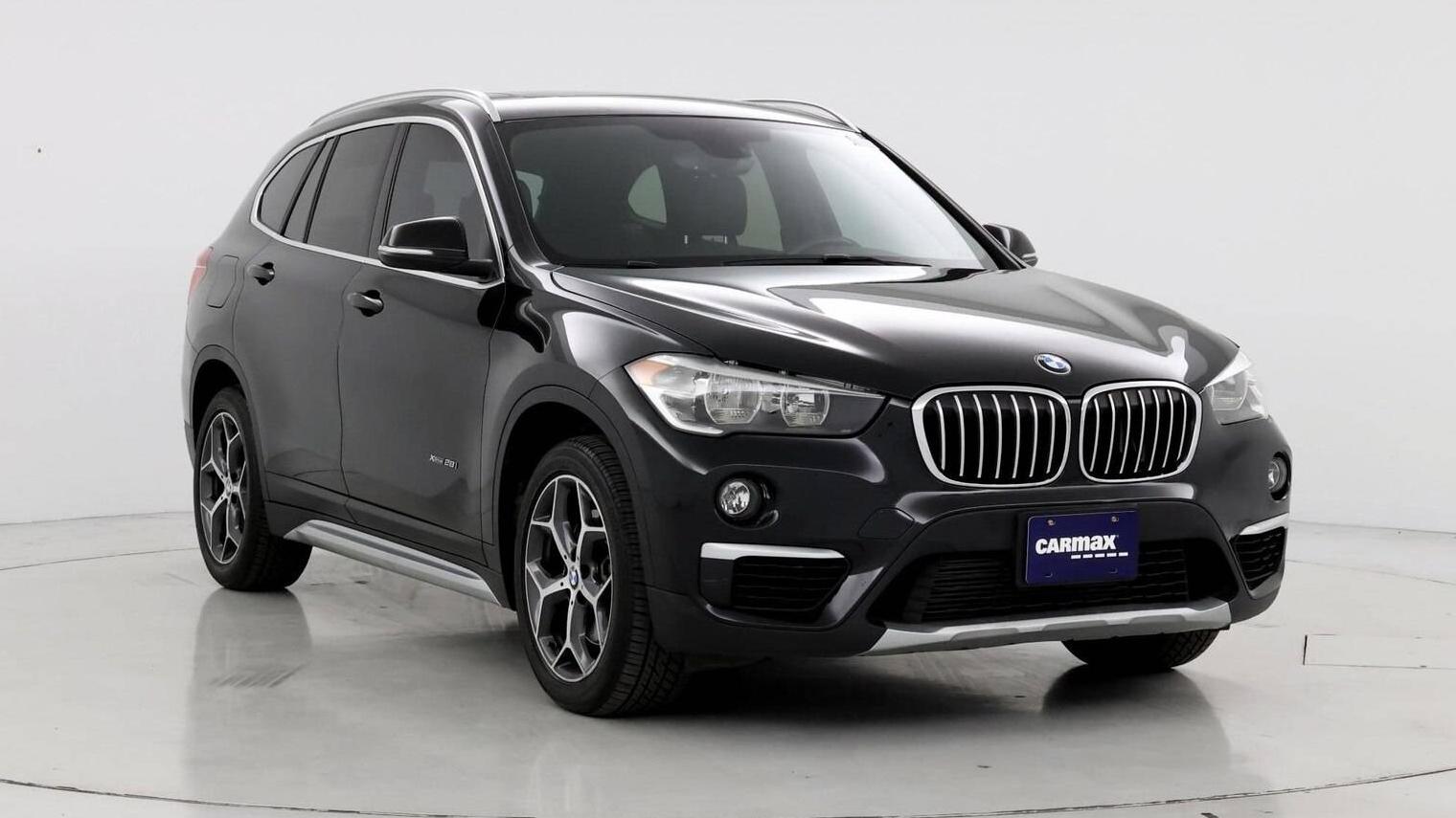BMW X1 2018 WBXHT3C36J5L24904 image