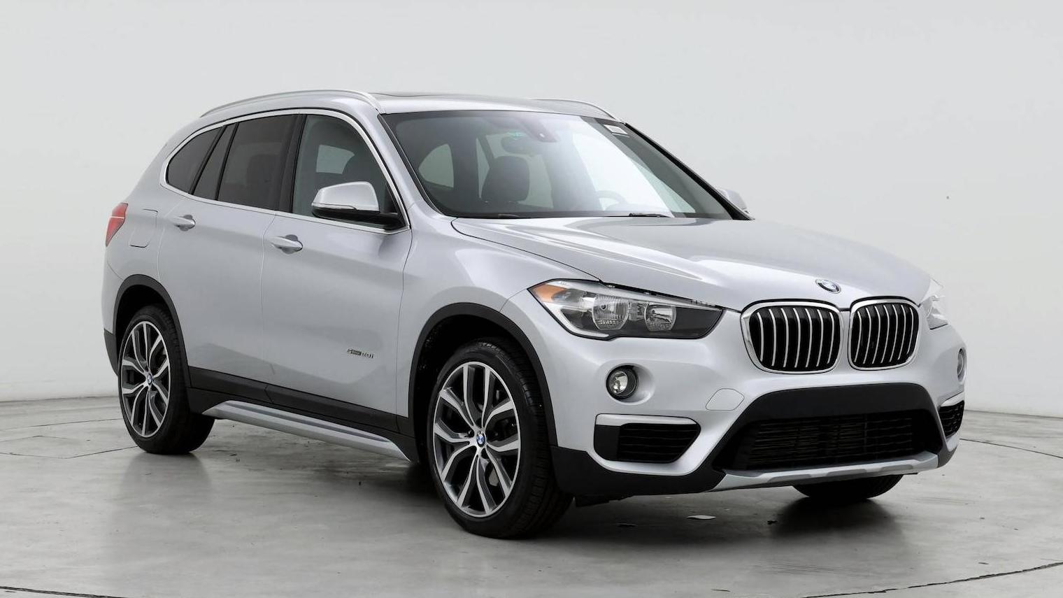 BMW X1 2018 WBXHU7C35J5H44516 image