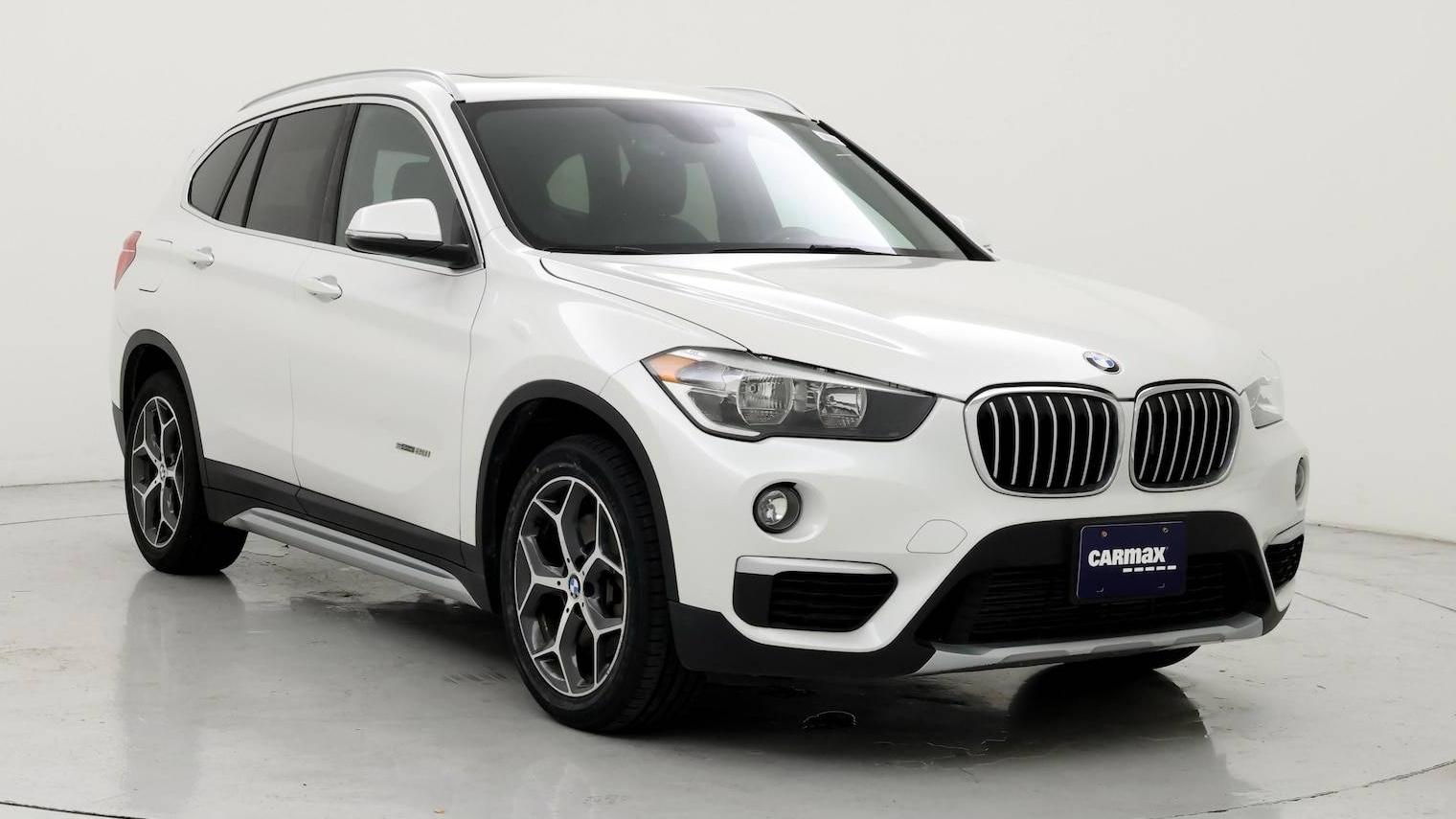 BMW X1 2018 WBXHU7C31J5H41824 image