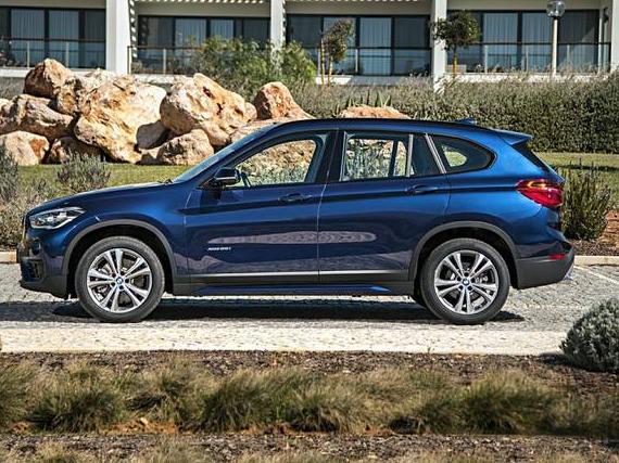BMW X1 2018 WBXHT3Z32J4A66834 image