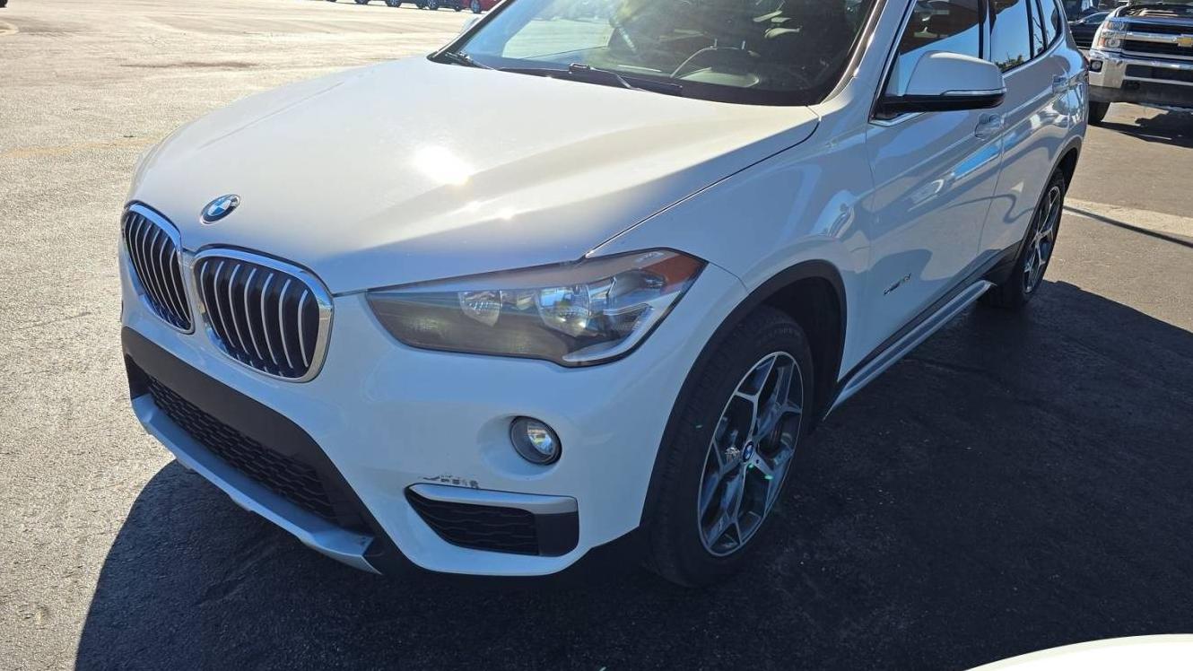 BMW X1 2018 WBXHU7C38J5H39097 image