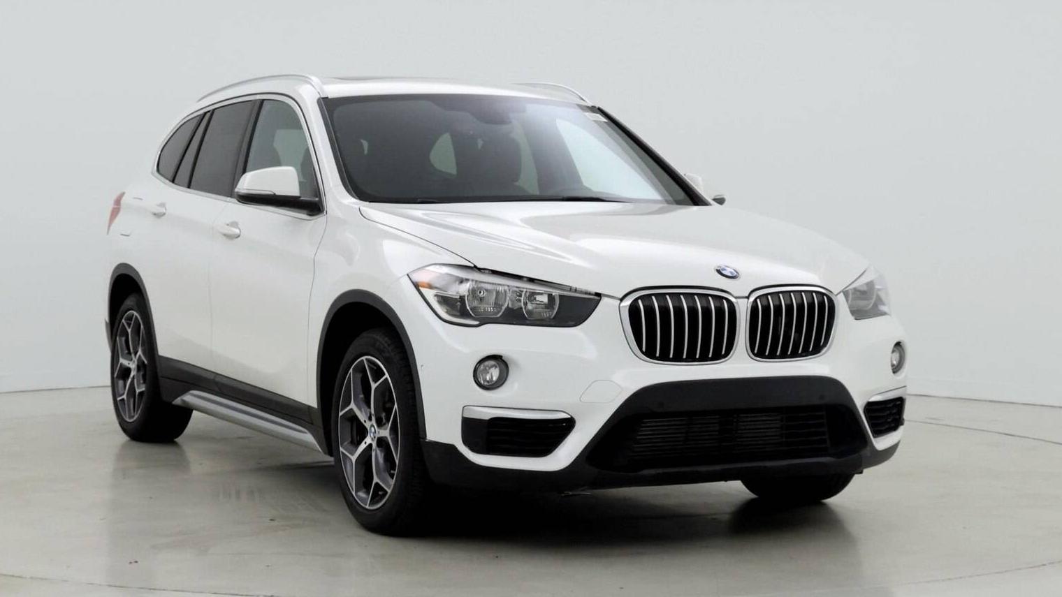 BMW X1 2018 WBXHU7C31J3H43830 image