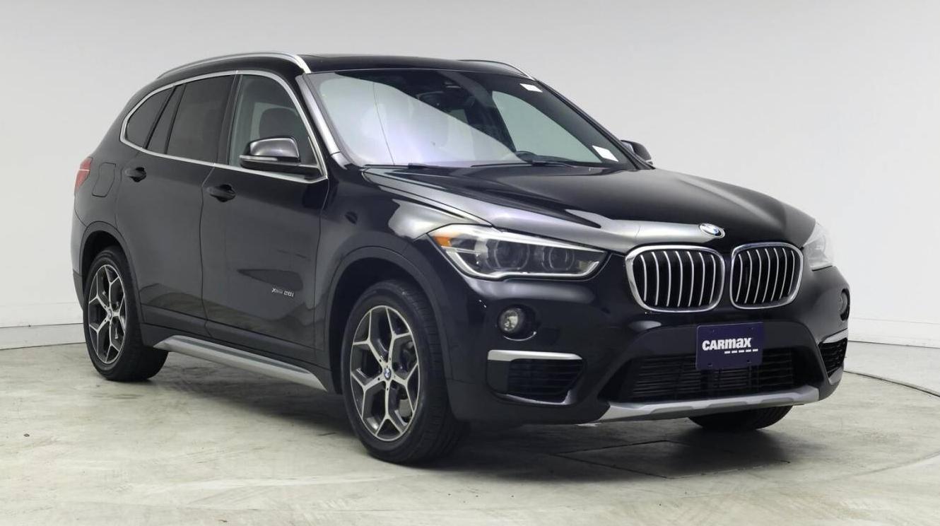 BMW X1 2018 WBXHT3C32J5K26498 image