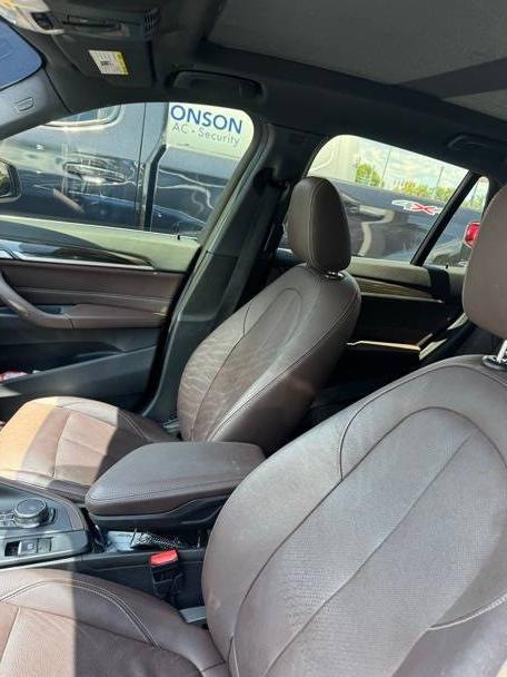 BMW X1 2018 WBXHT3C34J5L29499 image