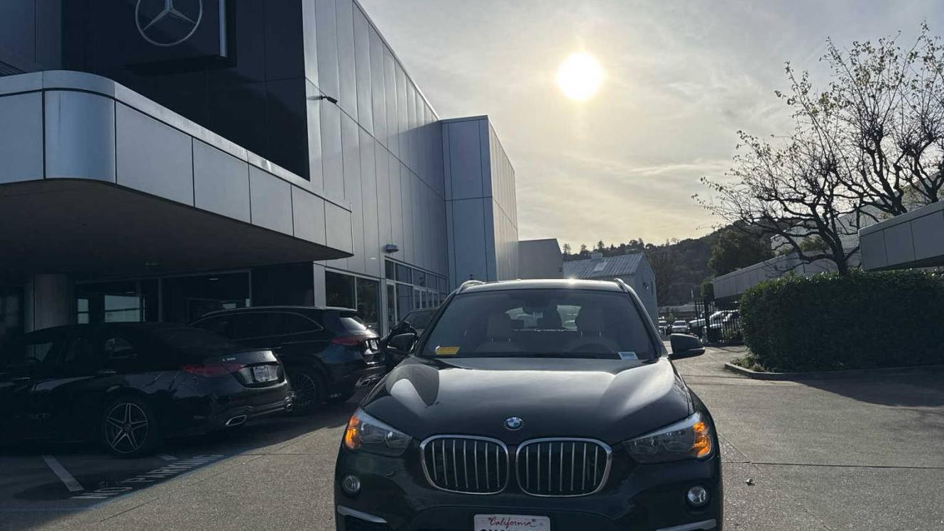 BMW X1 2018 WBXHU7C39J5H45443 image