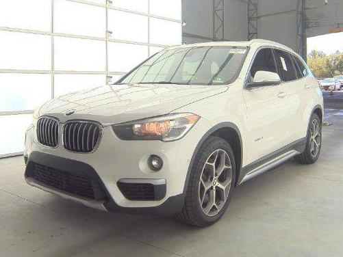 BMW X1 2018 WBXHT3C31J5F89880 image