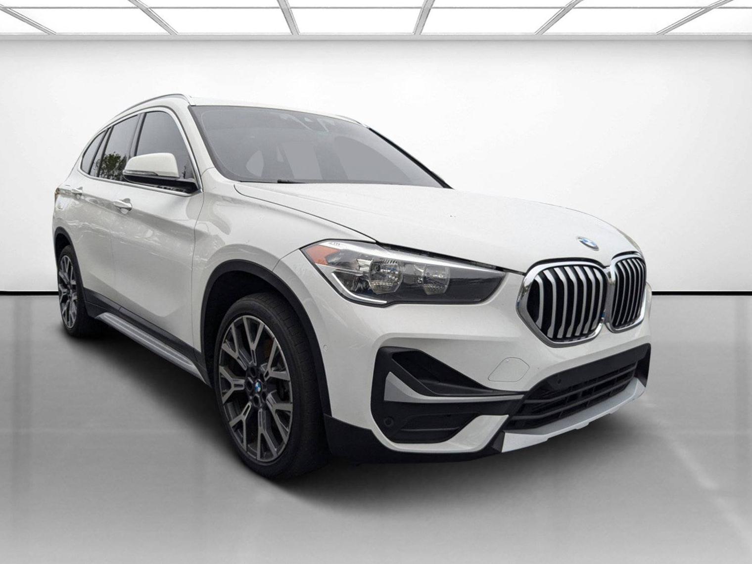 BMW X1 2021 WBXJG7C05M5S27880 image