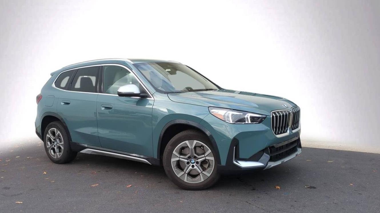 BMW X1 2024 WBX73EF0XR5Y35102 image