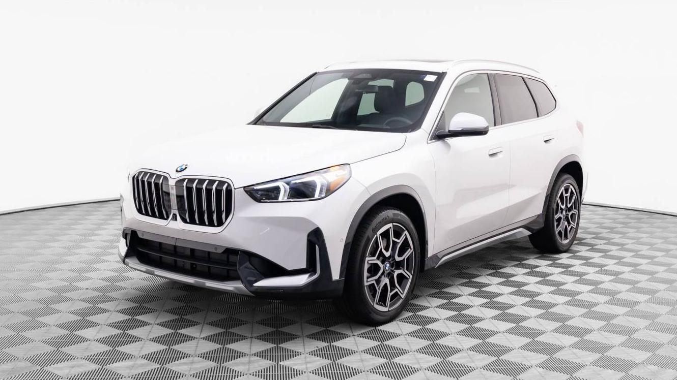 BMW X1 2024 WBX73EF05R5020824 image