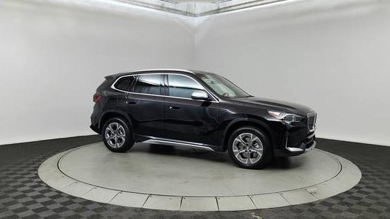 BMW X1 2024 WBX73EF01R5Z70517 image