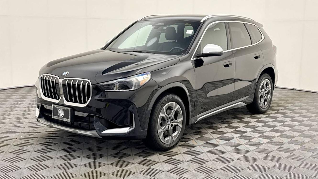 BMW X1 2024 WBX73EF07R5Y42329 image