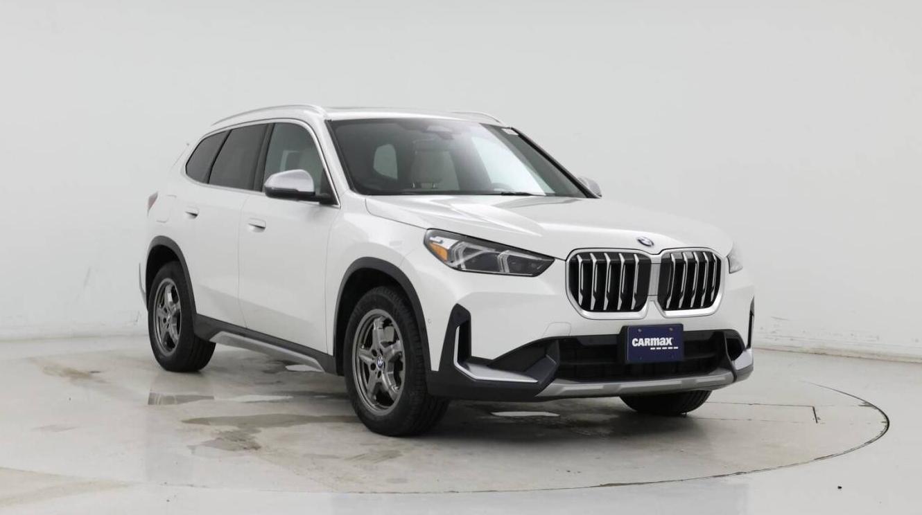 BMW X1 2024 WBX73EF01R5Z21740 image