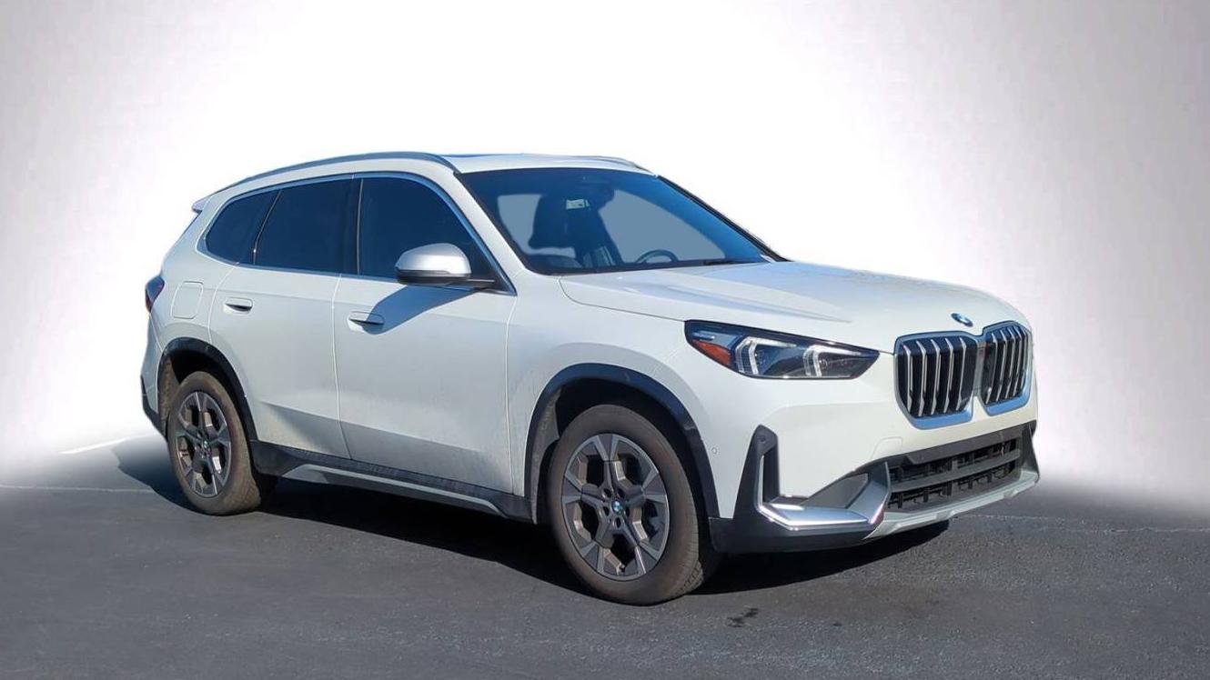 BMW X1 2024 WBX73EF03R5Z88954 image