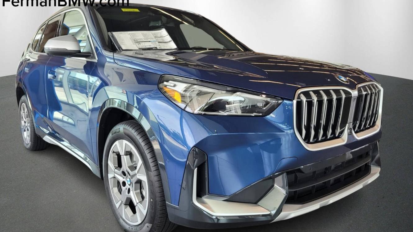 BMW X1 2024 WBX73EF00R5002070 image