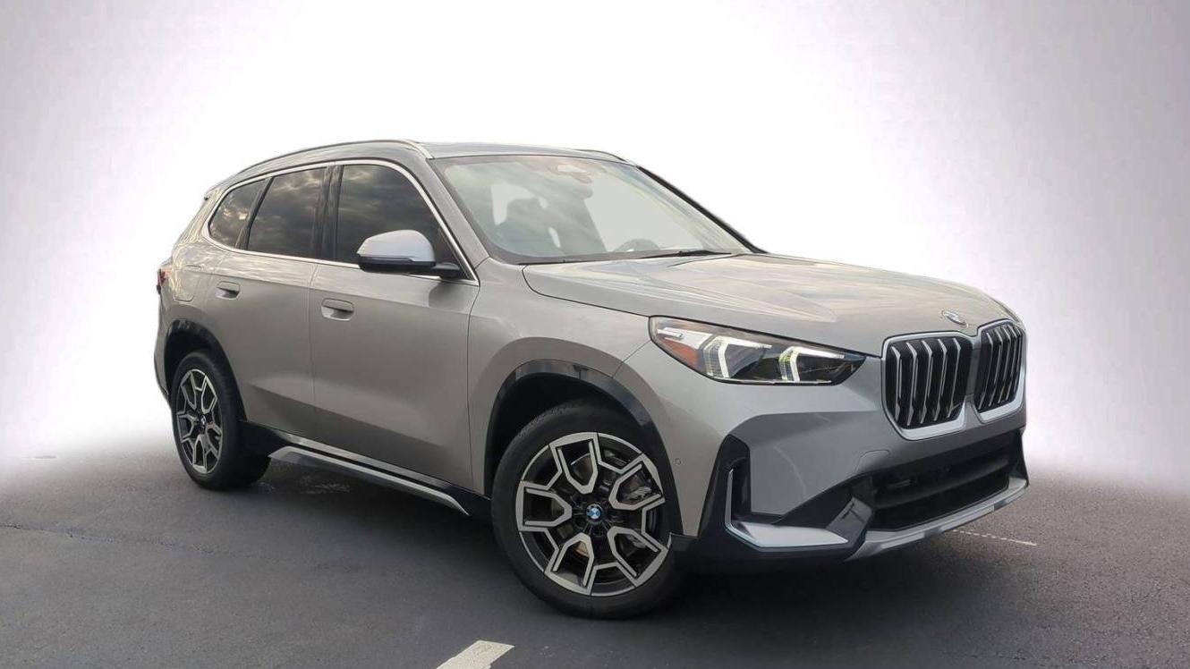 BMW X1 2024 WBX73EF07R5Z99455 image