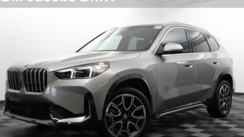 BMW X1 2024 WBX73EF03R5Y48063 image