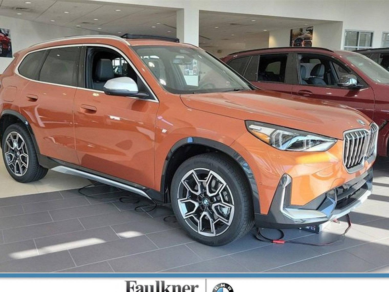 BMW X1 2024 WBX73EF00R5Z99944 image