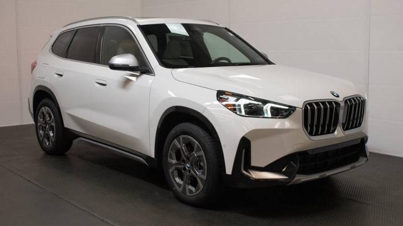 BMW X1 2024 WBX73EF00R5007110 image