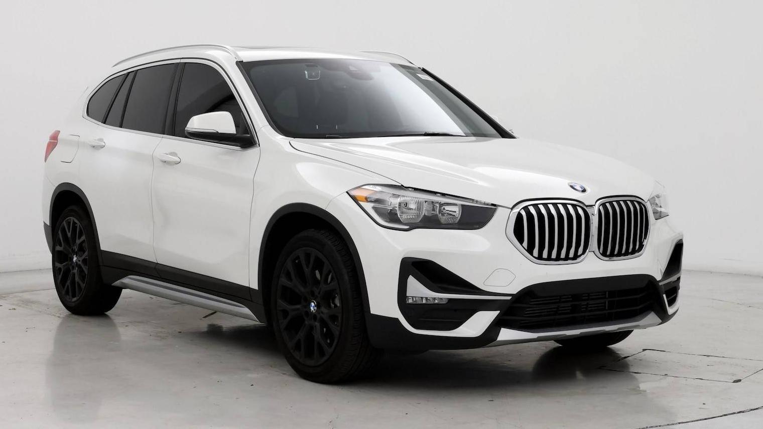 BMW X1 2020 WBXJG7C01L5P67015 image