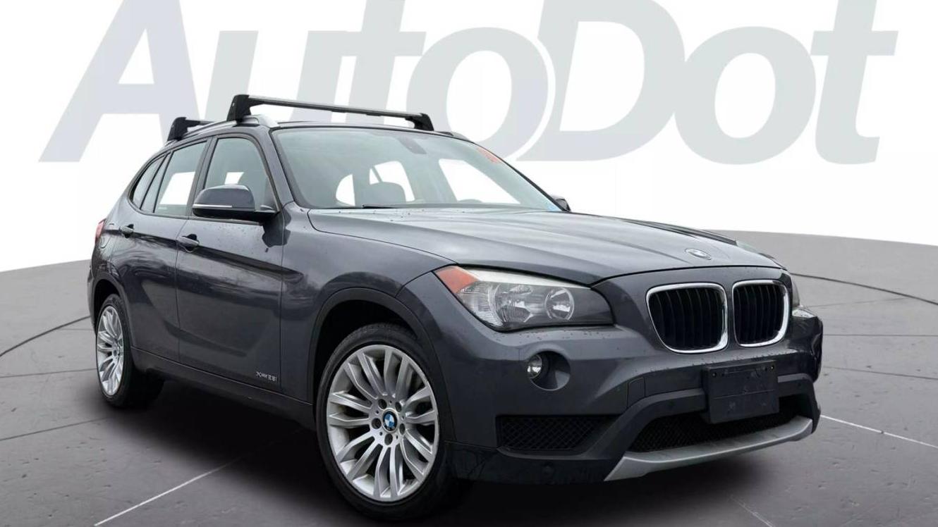 BMW X1 2013 WBAVL1C58DVR82392 image