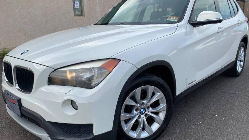 BMW X1 2013 WBAVL1C5XDVR91997 image