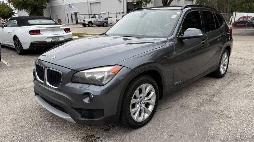 BMW X1 2013 WBAVL1C56DVR86604 image