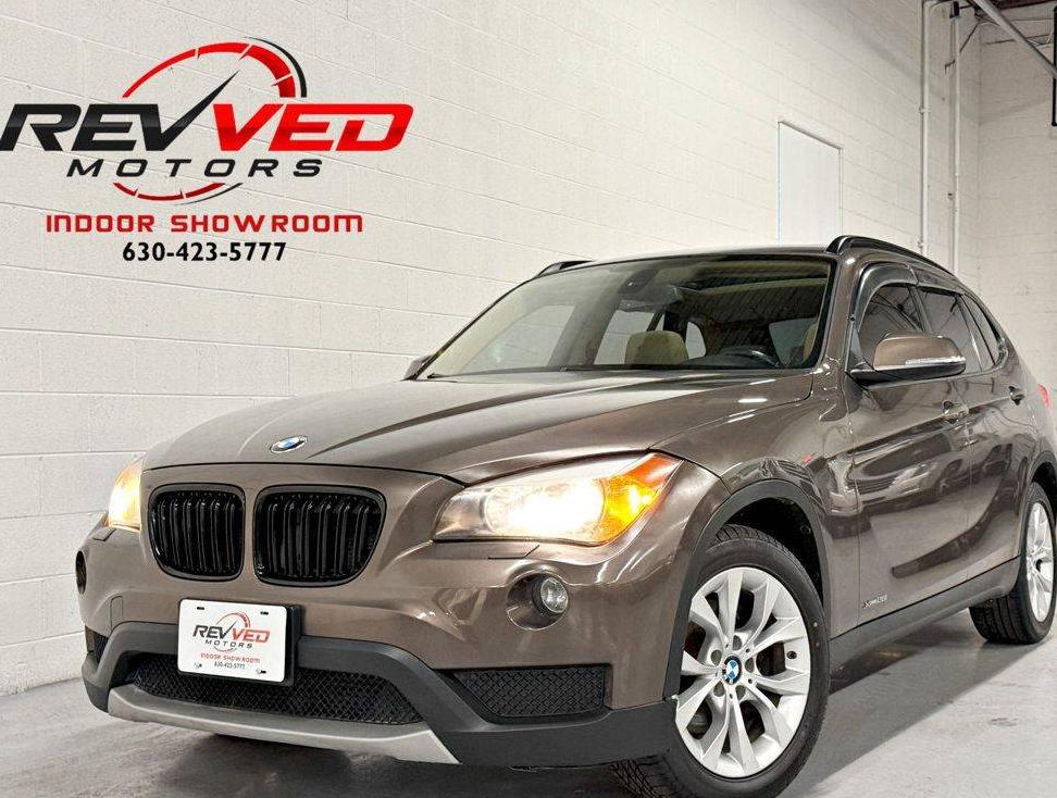 BMW X1 2014 WBAVL1C57EVY16785 image