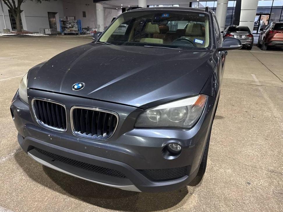 BMW X1 2014 WBAVM1C51EVW52432 image