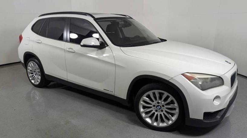 BMW X1 2014 WBAVM1C53EVW52092 image