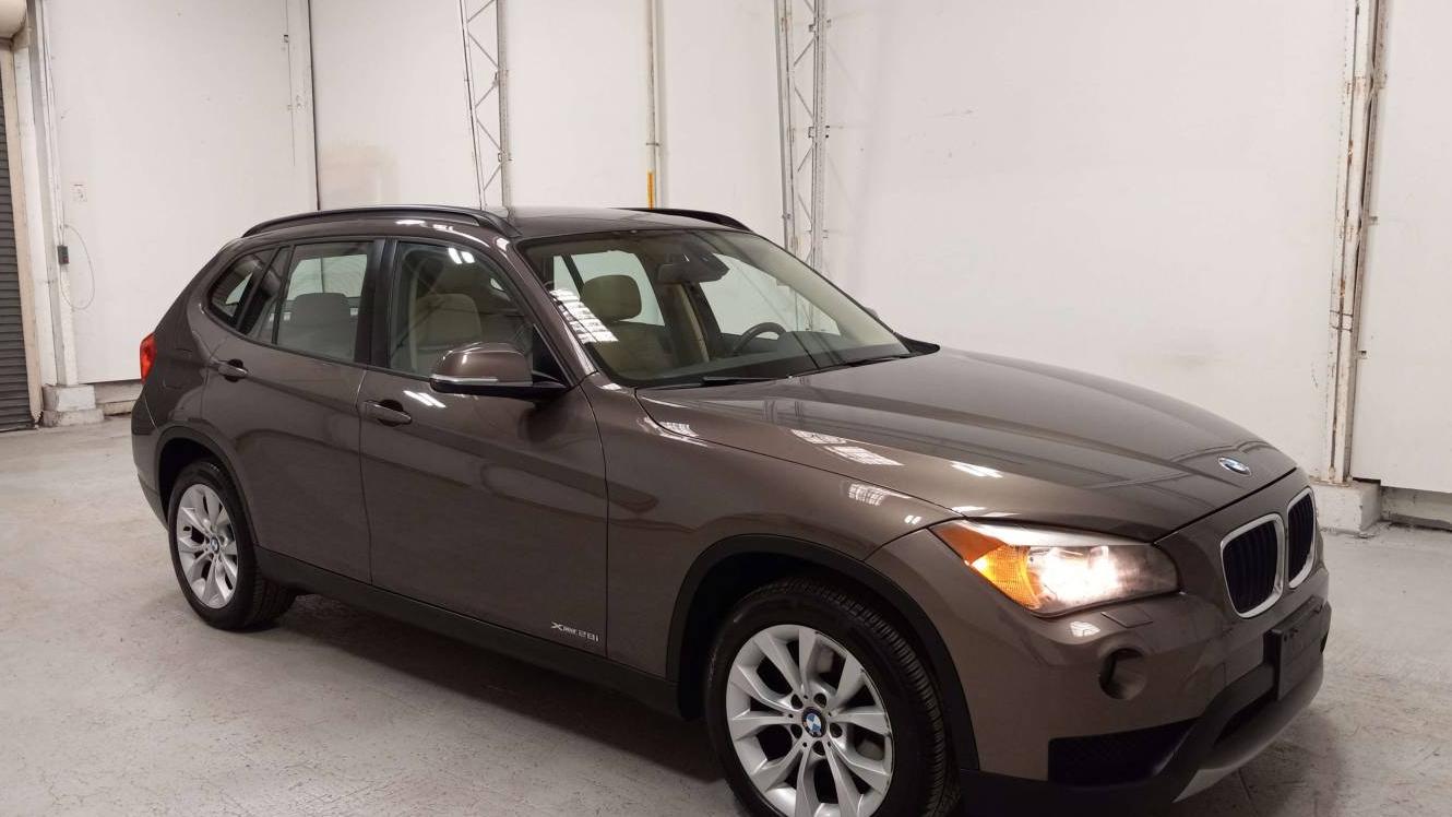 BMW X1 2014 WBAVL1C54EVY19353 image