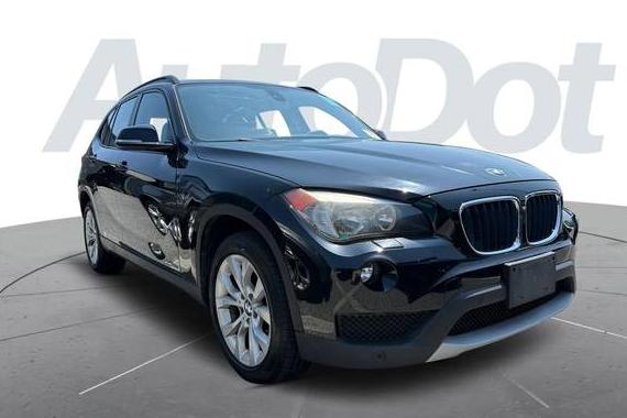 BMW X1 2014 WBAVL1C52EVY17150 image