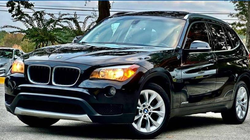 BMW X1 2014 WBAVL1C50EVY16000 image