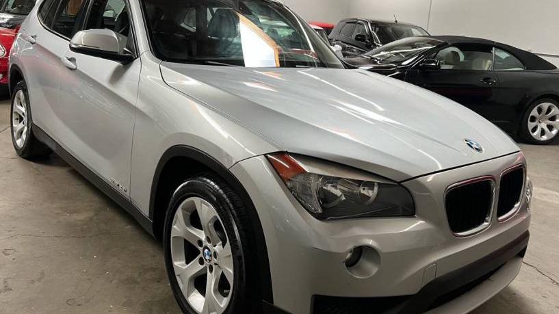 BMW X1 2014 WBAVM1C56EVW30479 image