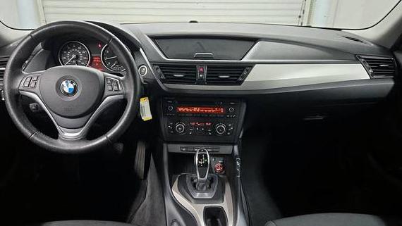 BMW X1 2014 WBAVL1C57EVY24398 image