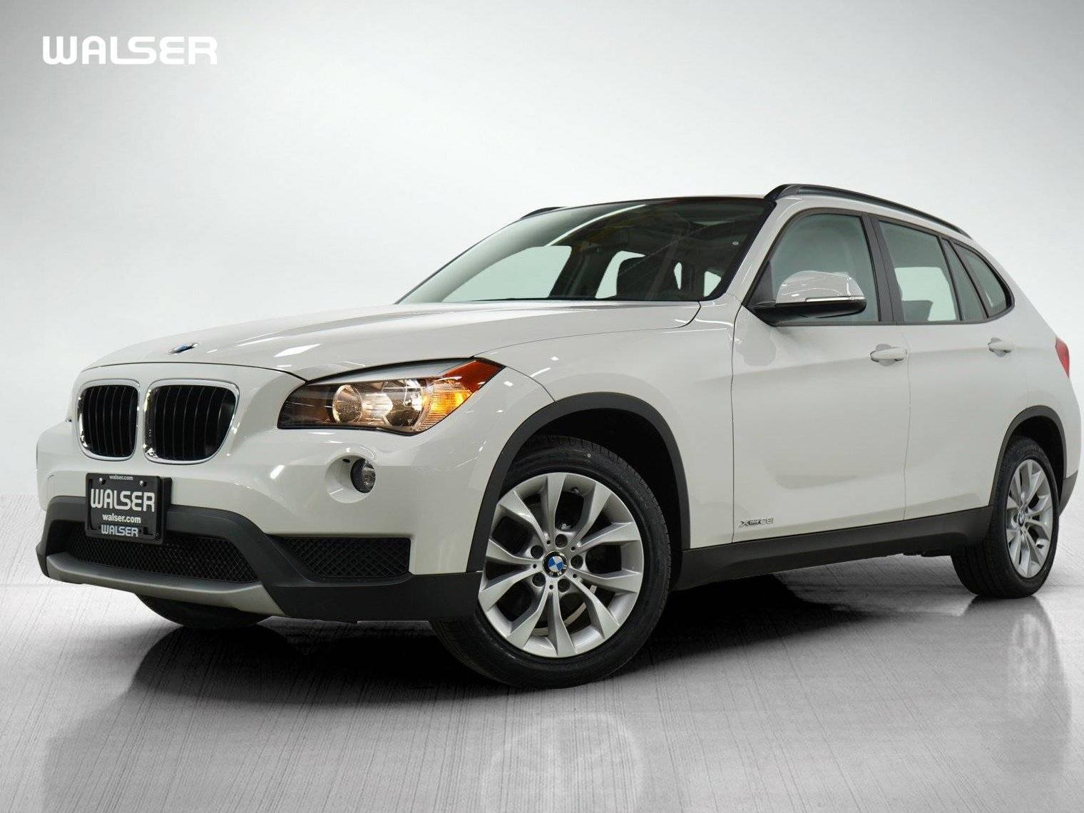 BMW X1 2014 WBAVL1C53EVY23877 image