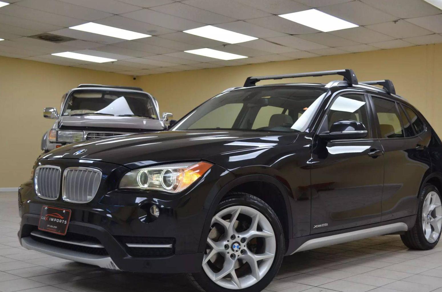 BMW X1 2014 WBAVL1C59EVY17145 image