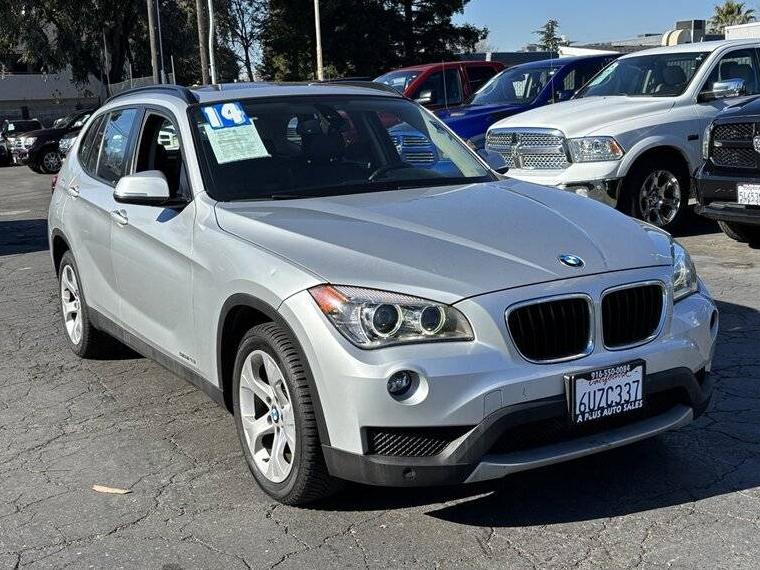 BMW X1 2014 WBAVM1C57EVW50510 image