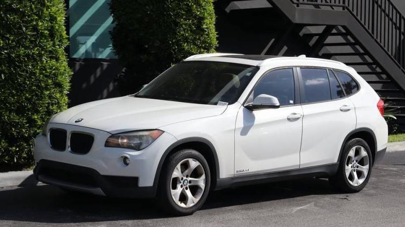 BMW X1 2014 WBAVM1C50EVW49070 image