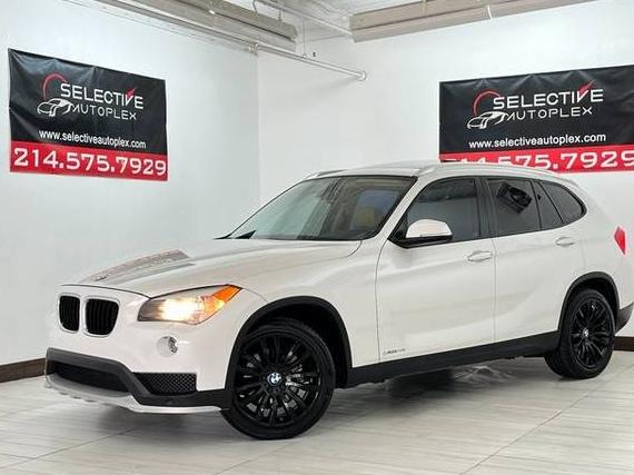 BMW X1 2015 WBAVL1C5XFVY30780 image