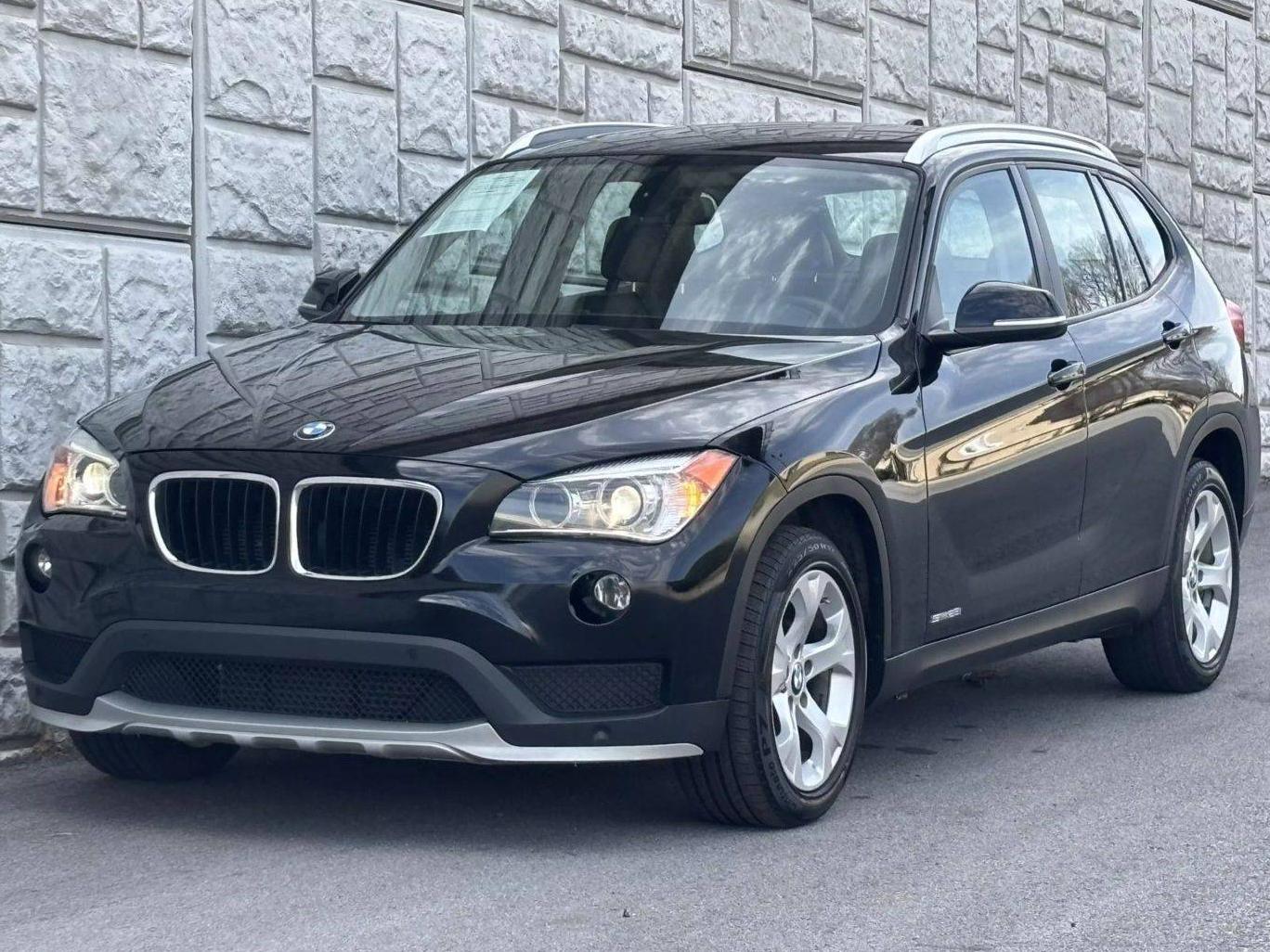 BMW X1 2015 WBAVM1C52FVW58953 image