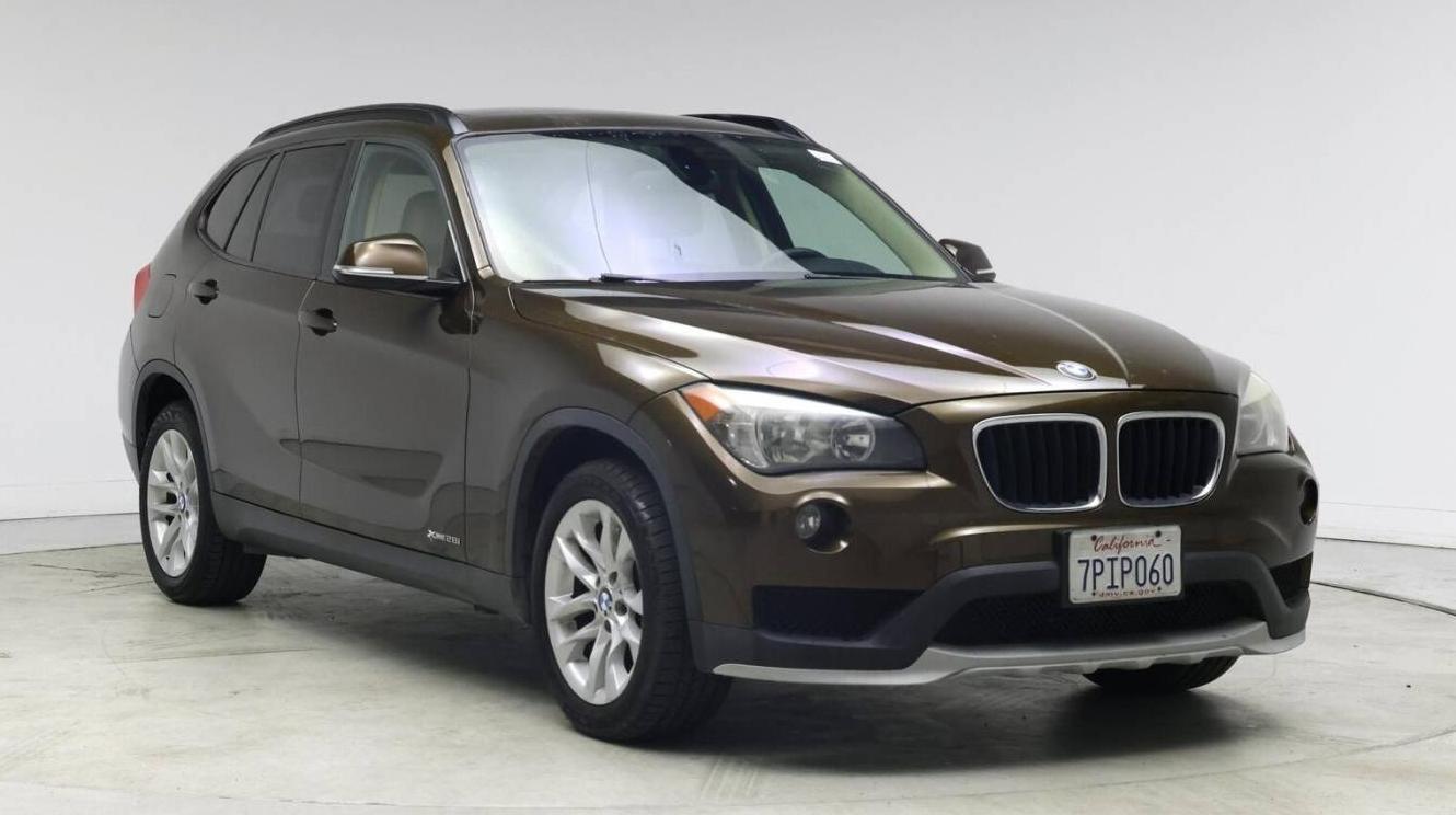 BMW X1 2015 WBAVL1C55FVY38771 image