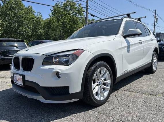 BMW X1 2015 WBAVL1C51FVY31154 image