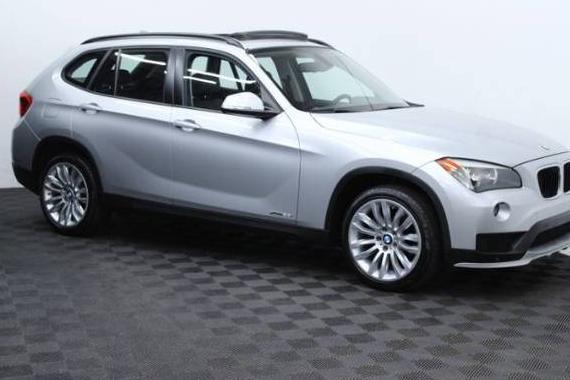 BMW X1 2015 WBAVL1C58FVY29403 image