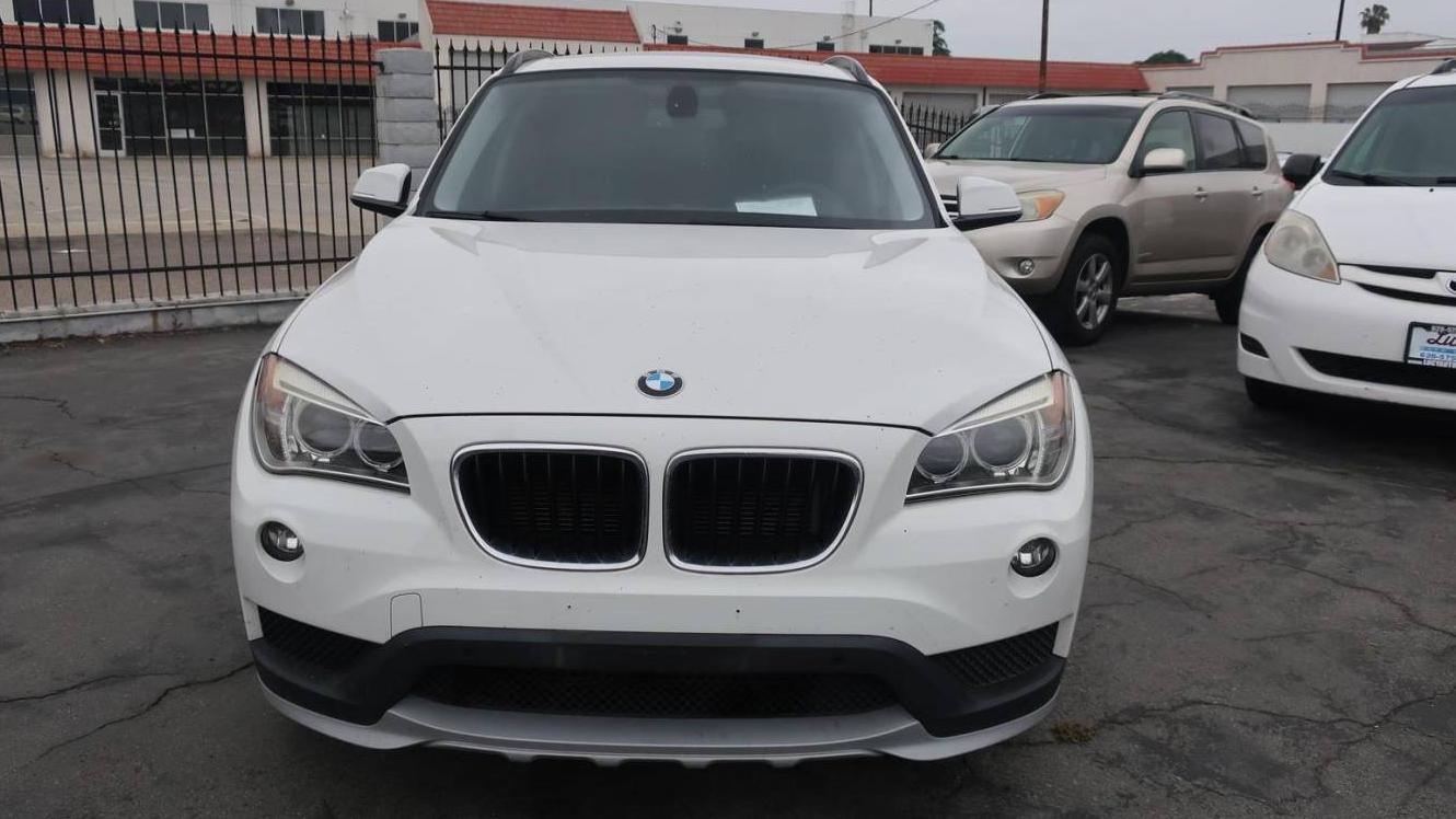 BMW X1 2015 WBAVM1C52FV319240 image