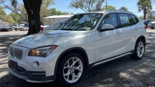 BMW X1 2015 WBAVL1C55FVY32887 image