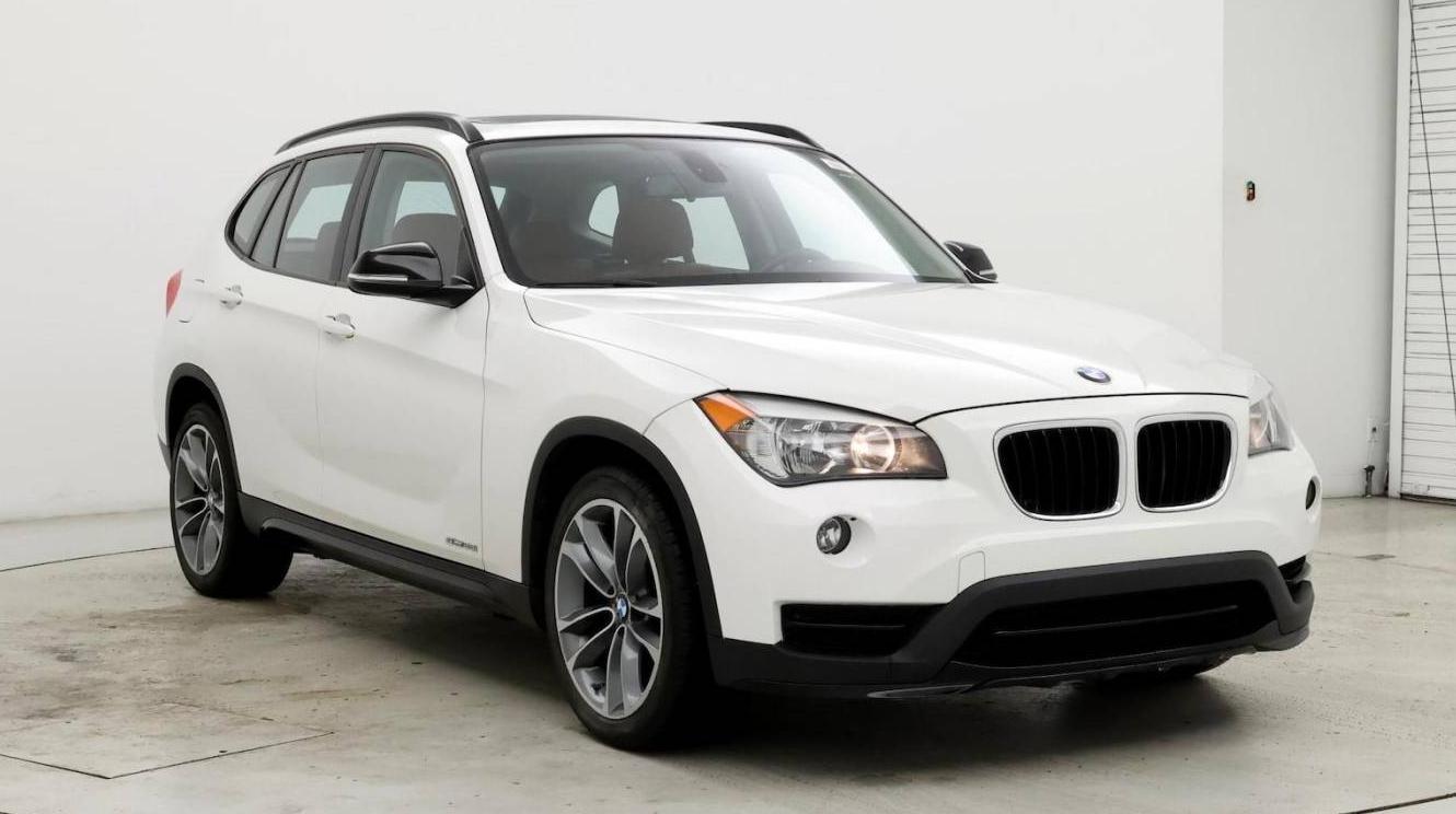 BMW X1 2015 WBAVM1C54FV317490 image