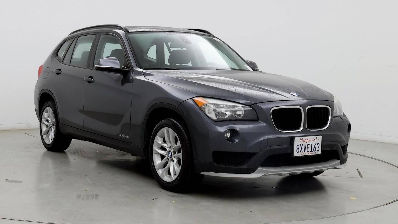 BMW X1 2015 WBAVL1C56FVY30971 image