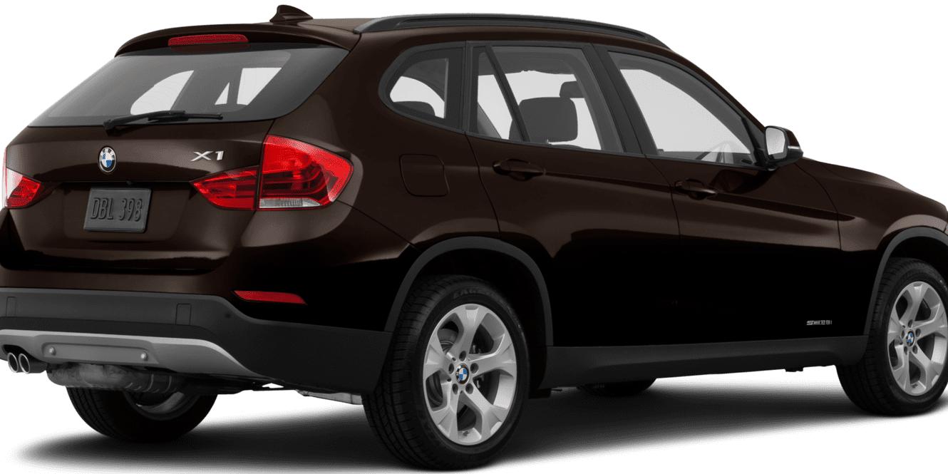 BMW X1 2015 WBAVL1C58FVY37937 image